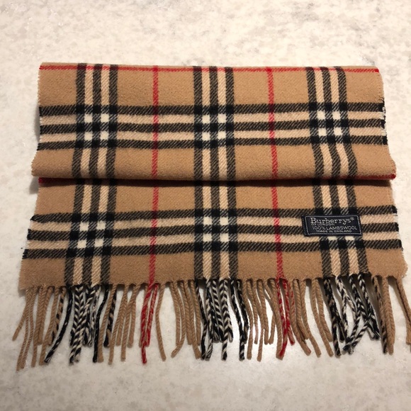 ⭐️Burberry London 100% Wool Nova Check Plaid Scarf